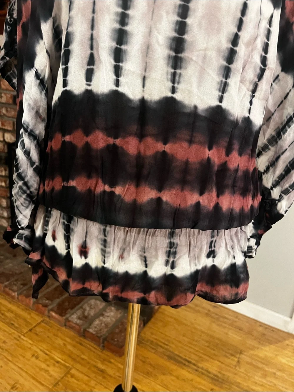Young Fabulous & Broke Women’s Black and Rust Tie-Dye Long Sleeve Top